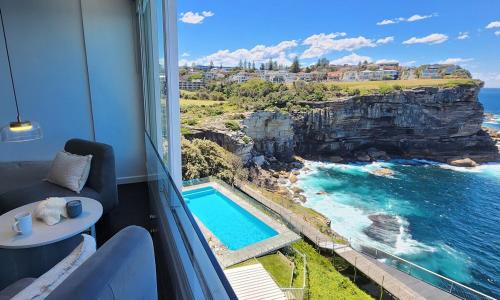 Vaucluse Apartment | Diamond Bay Cliff Apartment & Coastal Walks