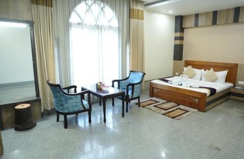 Sualkuchi Hotel | Dichang Resorts