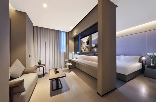 Qingpu Hotel | Dingshiju Crystal Hotel (Hongqiao Railway Station National Convention and Exhibition Center)
