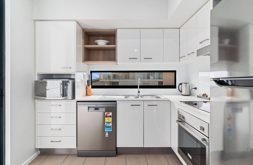 Mooloolaba Hotel | Direct Collective - Seabreeze Mooloolaba