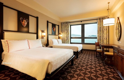 Lantau Hotel | Disney Explorers Lodge