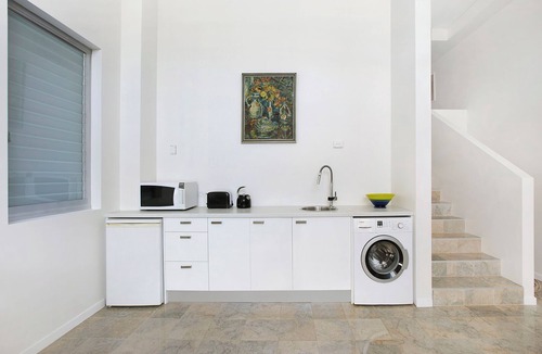 Randwick House | District & ocean views close to Bronte Beach