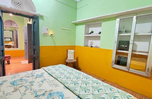 Mathura House | Divine Stay- Facing Krishna Janambhoomi Temple- Family Curated HomeStay - Hotel Like Amenities