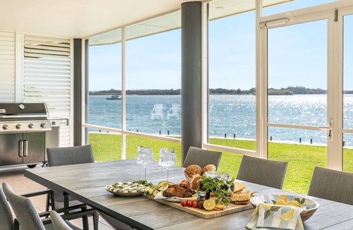 Yamba House | Dolphin View - Elegant Waterfront Haven with Private Pontoon - Holiday Yamba