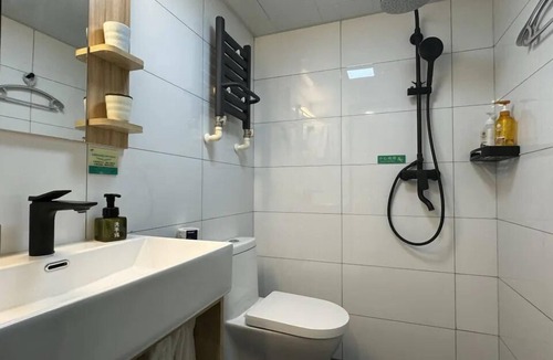 Downtown Beijing House | Dongdan Hotel Beijing