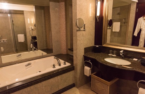 Dongguan City Center Hotel | Dongguan MCB Lake Hotel