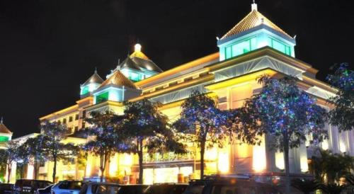 Lianhucun Hotel | Dongguan Metropolitan Yijing Hotel