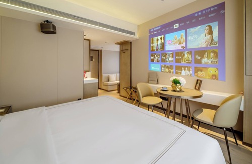 Huaihai Road Commercial Area Hotel | Donghu Collection Hotel Shanghai