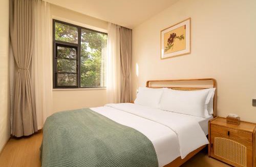 Chanhe Hui District House | Dongmoshang B&B, Lijingmen Cross Street, Luoyi Ancient City