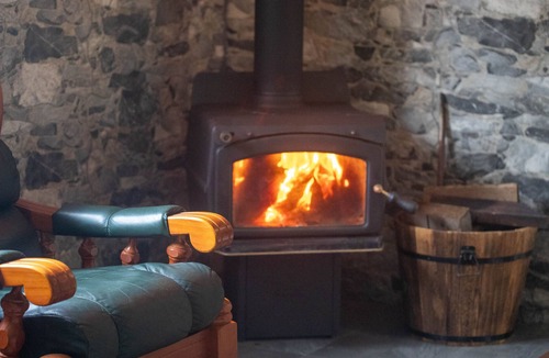 Deer Vale House | Dorrigo Bush Pepper Retreat - Twin 2 outdoor baths under the stars & Massage