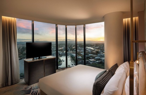 Broadbeach Hotel | Dorsett Gold Coast