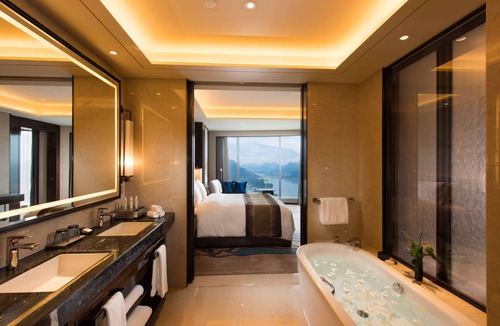 Xixiu District Hotel | DoubleTree by Hilton Hotel Anshun