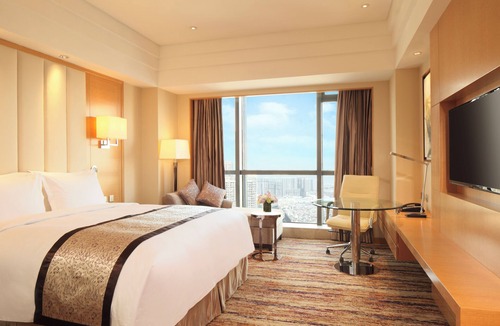 Jinghu District Hotel | DoubleTree by Hilton Hotel Wuhu