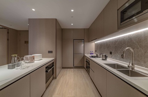 Nanshan Hotel | DoubleTree by Hilton Shenzhen Nanshan Hotel & Residences