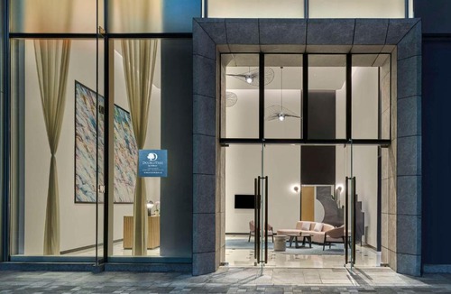 Bao'an Hotel | DoubleTree by Hilton Shenzhen Airport Residences