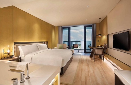 Wanning Resort | Doubletree Resort By Hilton Hainan - Xinglong Lakeside