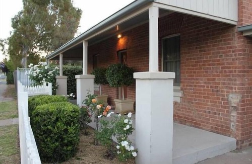 Central Mudgee Cottage | 'Douro Cottage' - close to town