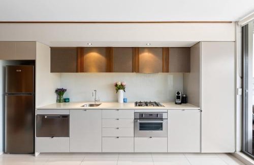 Bondi Beach Apartment | Drews Bondi Beach Pad Music Inspired