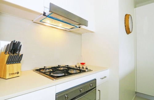 Casuarina Apartment | Drift South 34 - Luxurious rooftop holiday apartment with lagoon pool views
