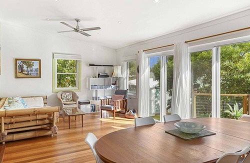 Bendalong House | Driftwood ~ Spacious and Relaxing Beach House