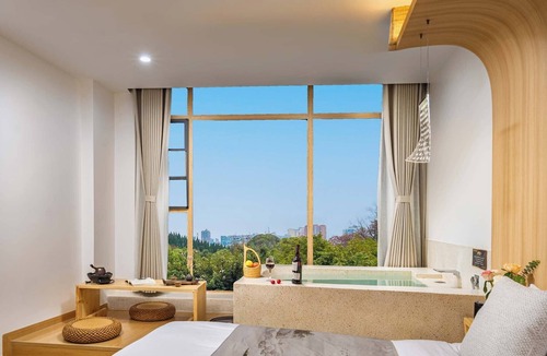 Dujiangyan Hotel | Dujiangyan Gongzuo Private HotSpring Inn