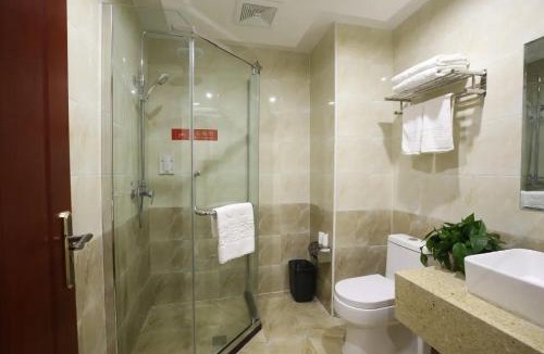 Mingsha Mountain and Crescent Spring House | Dunhuang Bokang Hotel