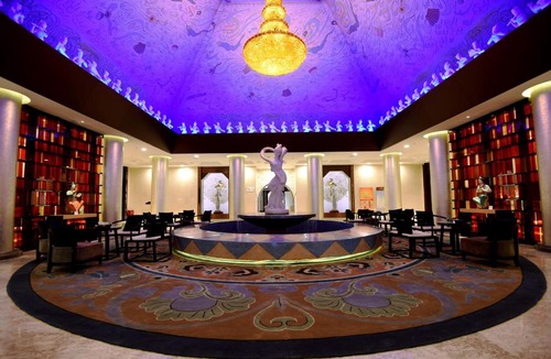Mingsha Mountain and Crescent Spring Hotel | Dunhuang Hotel