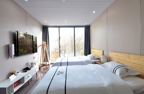 Mingsha Mountain and Crescent Spring Bed & Breakfast | dunhuang shanyexiantingminsu