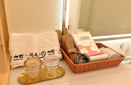 Mingsha Mountain and Crescent Spring Bed & Breakfast | dunhuang shanyexiantingminsu
