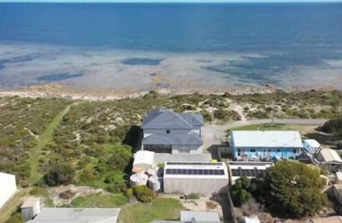Koolywurtie House | Dusk at Bluff Beach