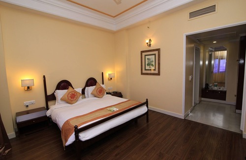 Sualkuchi Hotel | Dynasty Hotel
