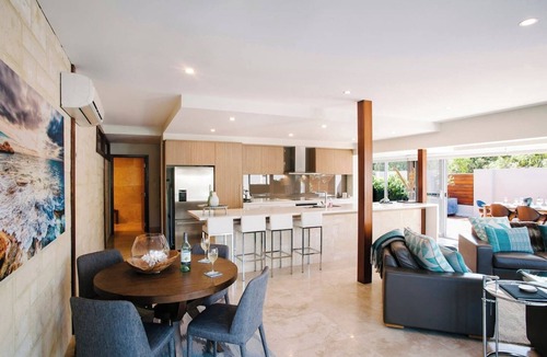 Eagle Bay Villa | Eagle Bay Beach Retreat Steps from the Sands