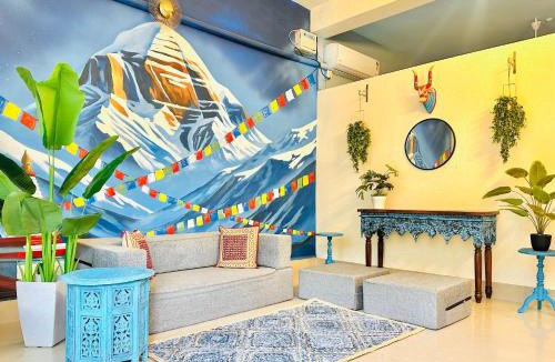 Lakhimpur Apartment | Earth Yoga Boutique Hotel