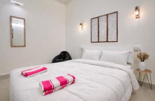 Lakhimpur Apartment | Earth Yoga Boutique Hotel