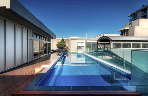 East Melbourne Apartment | East Melb 2bed parking pet friendly