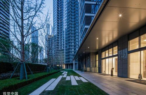 Changning Apartment | Eastern Hub - Zhongshan Park Branch Kaixin Haoyuan Subway 100 meters away bustling commercial area