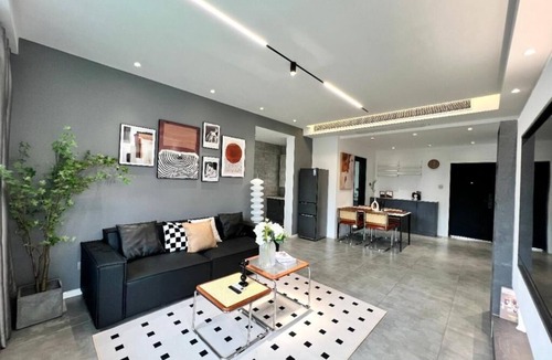 Huangpu Apartment | Easternhub- The Bund Haiqi Garden is close to Xintiandi and the Bund Riverside