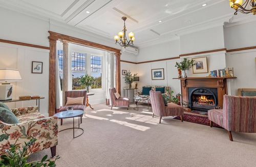 Leura Hotel | Eastview Estate