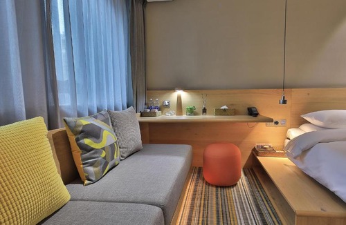 Downtown Hangzhou Hotel | EBO Hotel (Hangzhou West Lake)