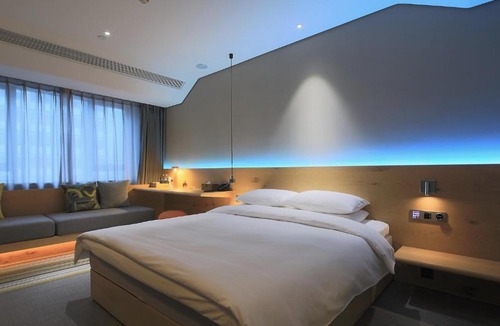 Downtown Hangzhou Hotel | EBO Hotel (Hangzhou West Lake)