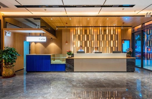 Huadu Hotel | Echarm Hotel Guangzhou North Station Cultural Tourism City