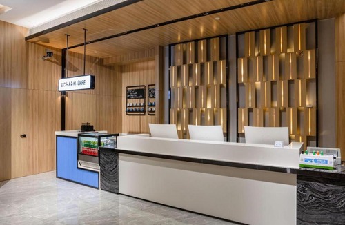 Chikan District Hotel | Echarm Hotel Zhanjiang Zhanchuan Avenue Wanda Plaza