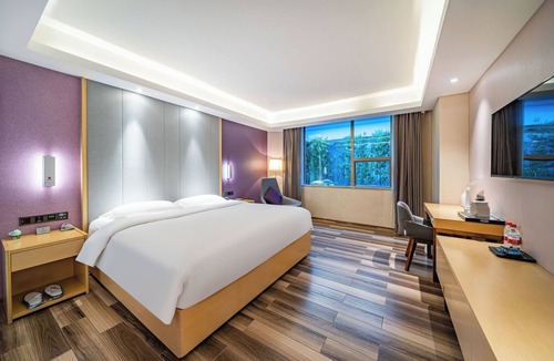 Huadu Hotel | Echarm International Hotel Guangzhou Baiyun International Airport Huadu Plaza Branch - Free Deliver Service to Guangzhou Baiyun International Airport & Free Deliver Service to Canton Fair Complex During Canton Fair Period
