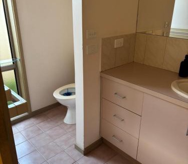Echuca House | Echucas Pawfect Accommodation - Dog Friendly