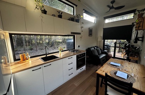 Pie Creek House | Eco-Friendly Tiny House Retreat | Private Chef Dining