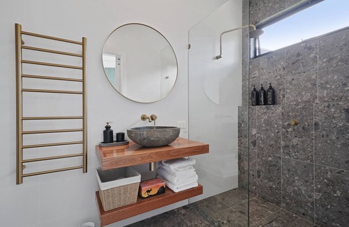 Barrengarry Villa | Eco-Luxe Villa on 146 acres in Kangaroo Valley-breathtaking views, wild swimming