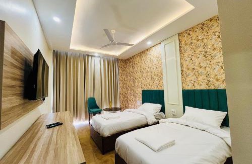 Dharamshala Hotel | El Pino