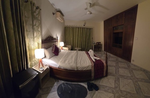 Dhaka Apartment | Elegant House in Baridhara Diplomatic Zone