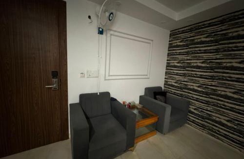 Vasundhara Apartment | Elevenstay