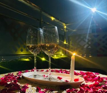 Greater Noida Bed & Breakfast | Elite Bnb